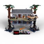 HighRes_LEGO-Stranger-Things_front